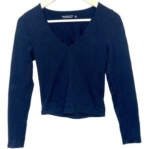 Abercrombie & Fitch Soft AF Black Nylon V-Neck Tee Long Sleeve Top Womens Size S